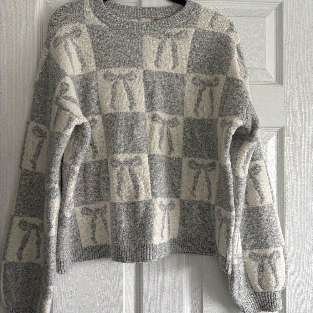 a new day Gray & Cream Checker Bow Crewneck Sweater - Picture 2 of 3